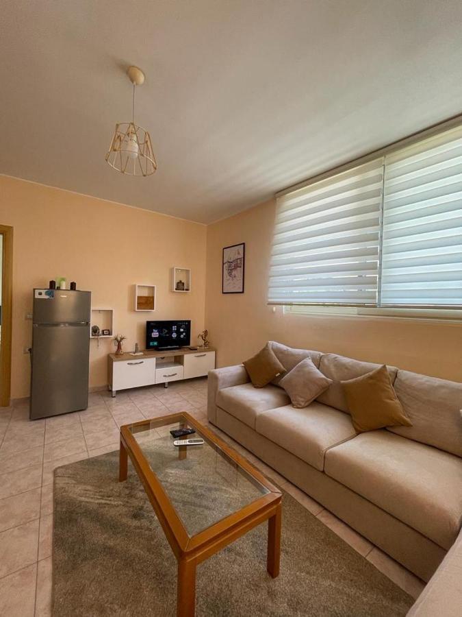 Lisus Apartment Vlorë エクステリア 写真