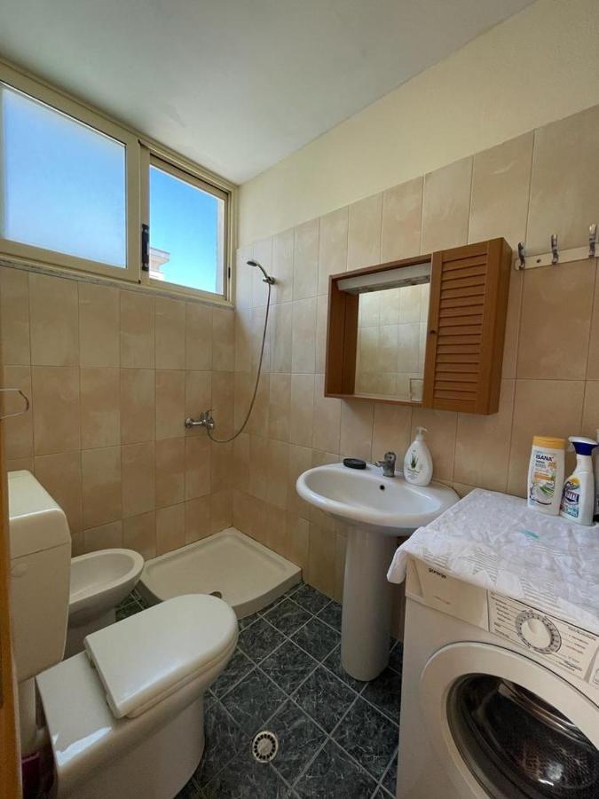 Lisus Apartment Vlorë エクステリア 写真